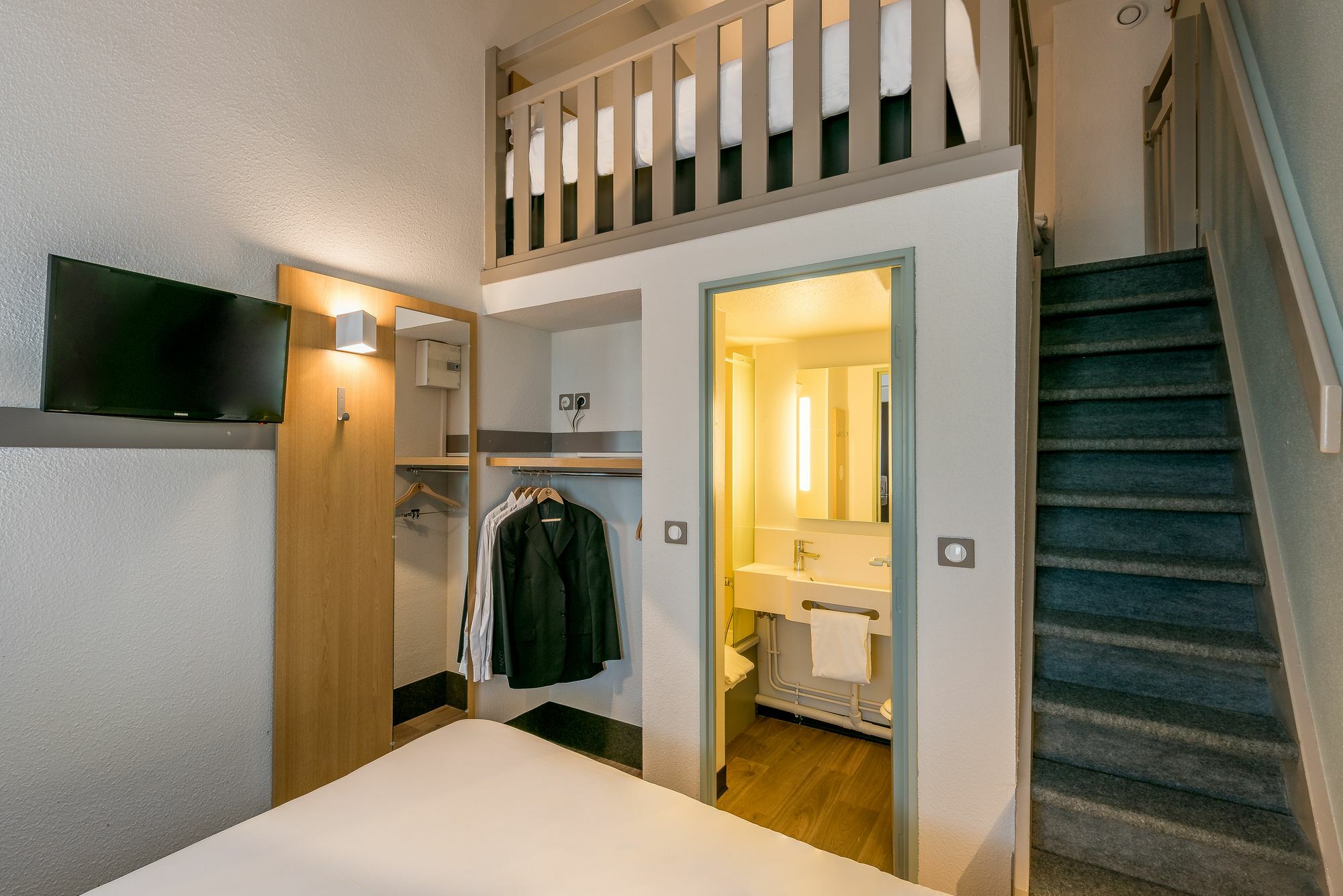 B&B Hotel Bordeaux 로르몽 외부 사진